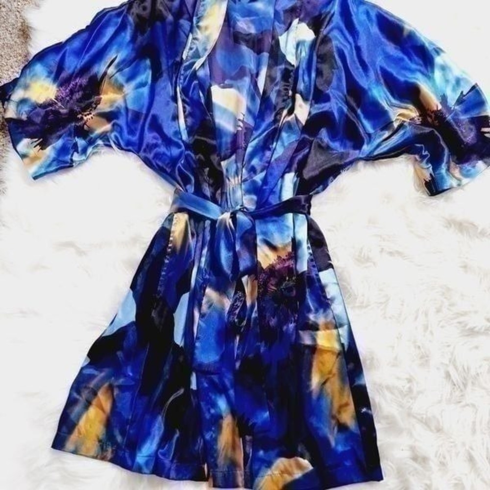 Morgan Taylor Intimates‎ robe - Picture 2 of 12